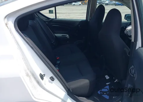 2016 Nissan Versa 1.6 S+ из США, поврежденный, VIN 3N1CN7AP6GL841047